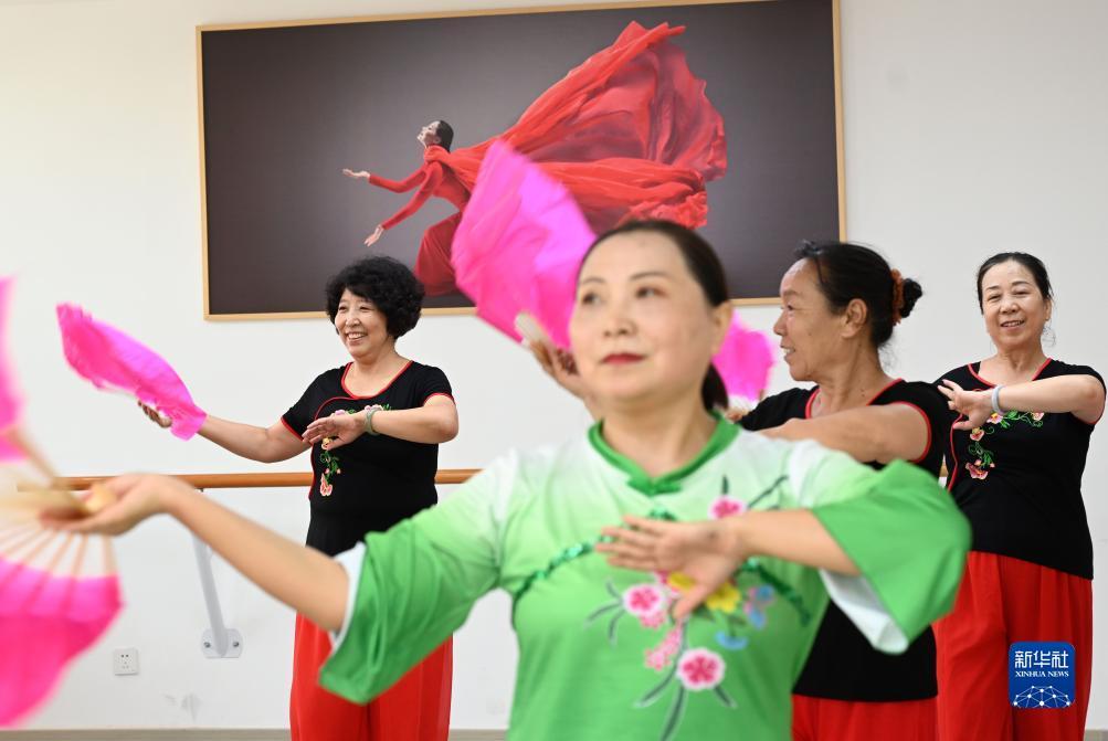 巴黎人怎么充值